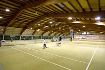 Tennishalle Innen